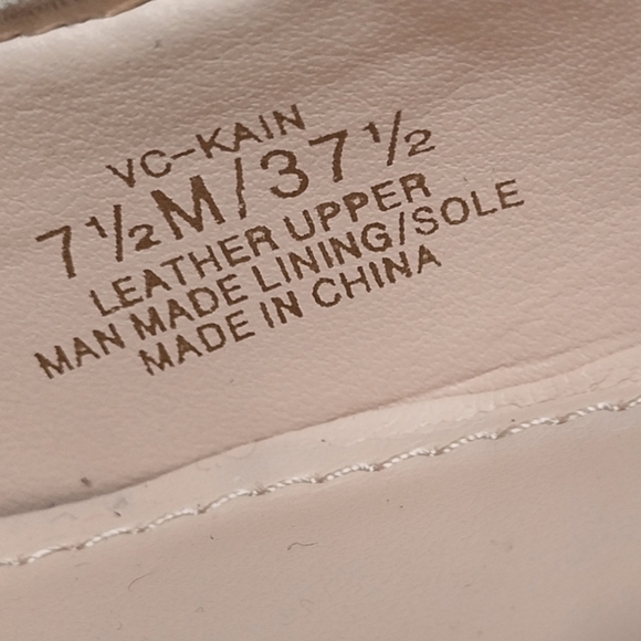 Vince Camuto VC - Kain women's gold heels size (7.1/2) - Picture 6 of 16